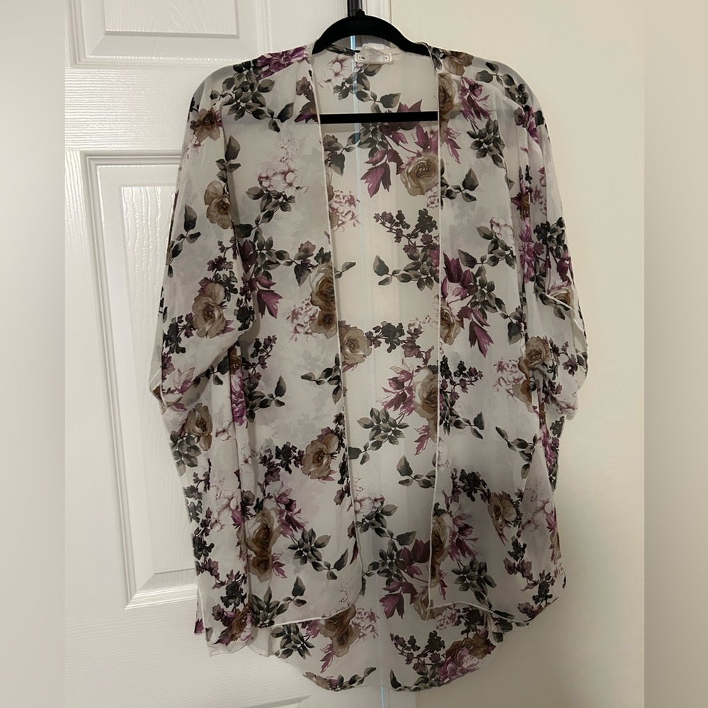 Emory Park floral kimono